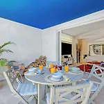Villa Artful Loft Retreat - Terrace, Parking - Happy *