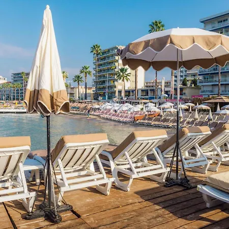 Artful Loft Retreat - Terrace, Parking - Happy Villa Juan-les-Pins
