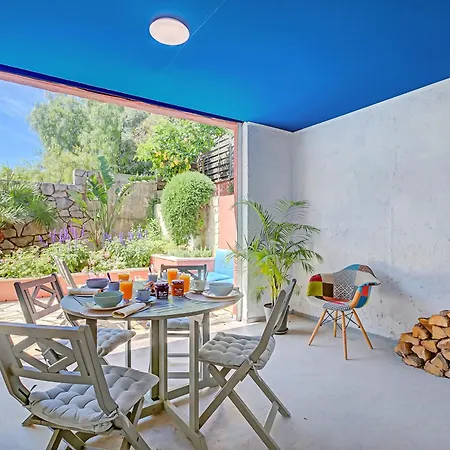 Villa Artful Loft Retreat - Terrace, Parking - Happy *