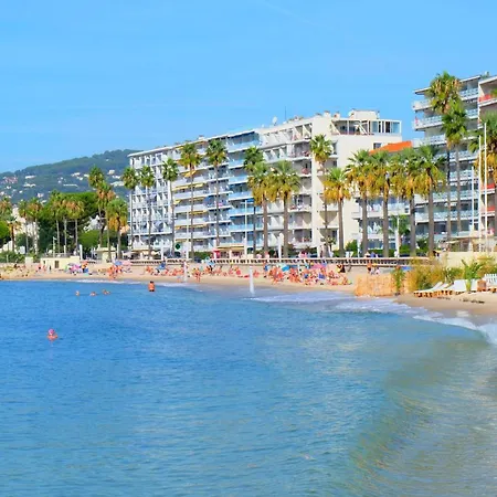 Antibes Loft Retreat - Happy *