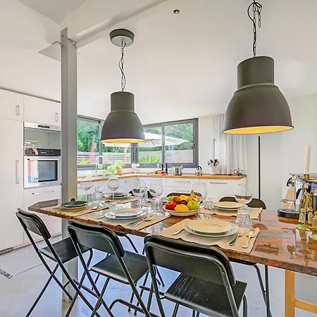 Antibes Loft Retreat - Happy 아파트 *