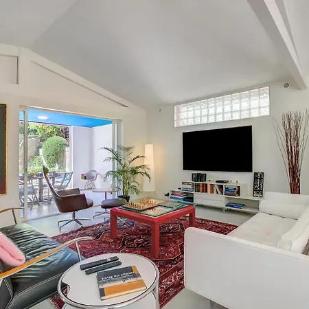 Artful Loft Retreat - Terrace, Parking - Happy Villa *