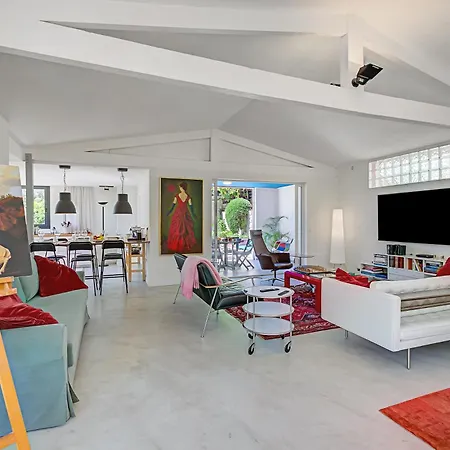 Villa Artful Loft Retreat - Terrace, Parking - Happy *